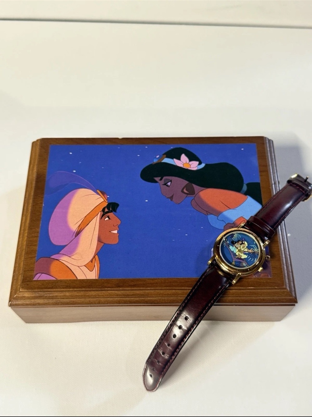 Fossil 1997 Disney Collectors Series V Limited Edition Watch Music Box
